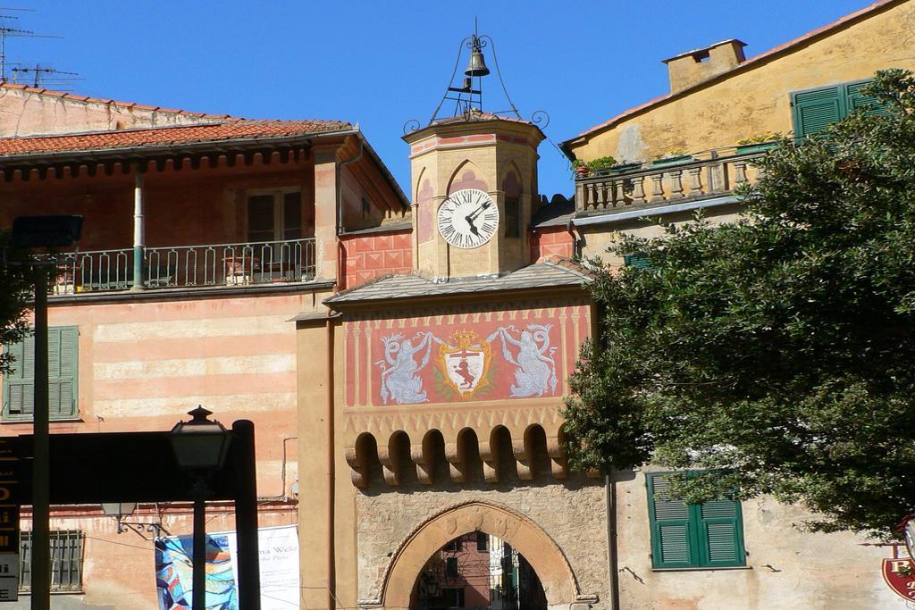 G30 Finalborgo Lodging'N Bike Box Finale Ligure Exterior foto
